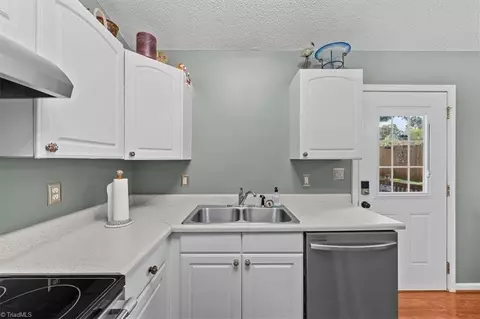 Kitchen - 7243 Welborn Rd, Trinity, NC 27370 photo 2 of 2
