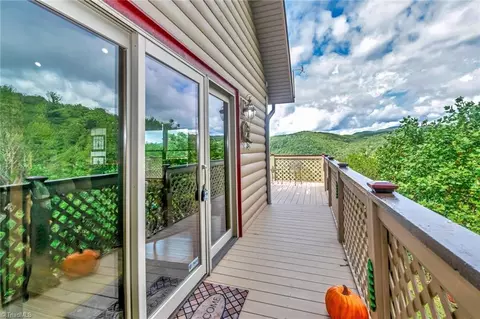 Exterior - 979 Buck Mountain Rd, Purlear, NC 28665 photo 2 of 11