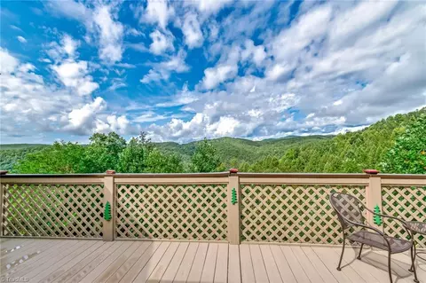 Exterior - 979 Buck Mountain Rd, Purlear, NC 28665 photo 10 of 11