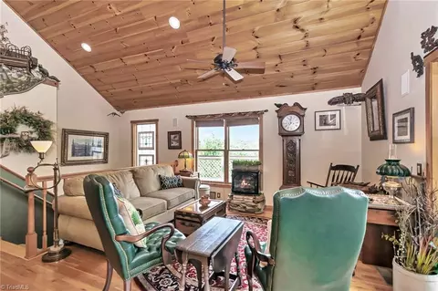 Living - 979 Buck Mountain Rd, Purlear, NC 28665 photo 1 of 7