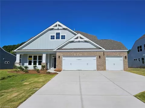 8117 Burberry Trl, Clemmons, NC 27012