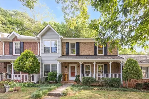 14 Brandy Ct, Greensboro, NC 27409