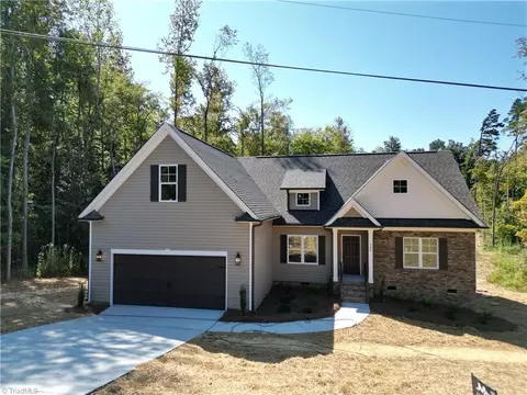 185 Olivia Dr, Lexington, NC 27295