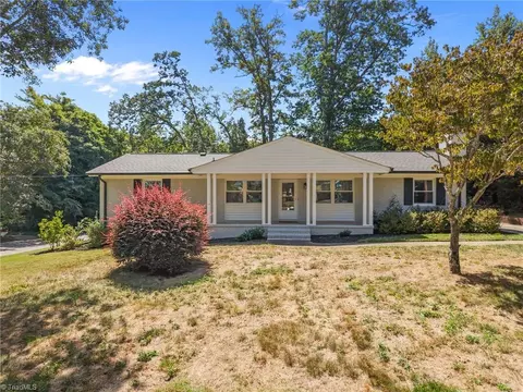 3801 Pershing Ct, Greensboro, NC 27408