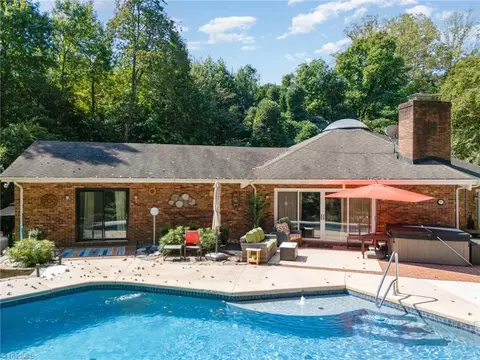 4155 Macy Grove Rd, Kernersville, NC 27284