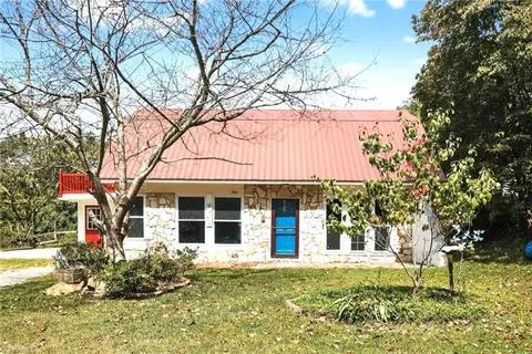 140 Marquis Ln, Lexington, NC 27295