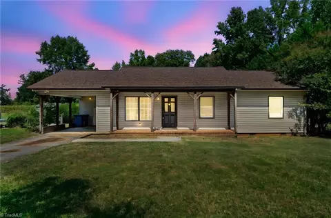 118 Hickory Tree Rd, Mocksville, NC 27028