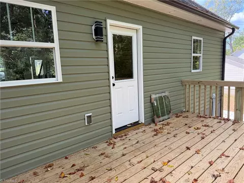 30 Culbreth Ave, Thomasville, NC 27360 photo 11
