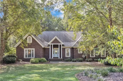 322 Glenview Dr W, Salisbury, NC 28147