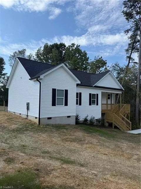 2022 Nc Highway 62, Burlington, NC 27217