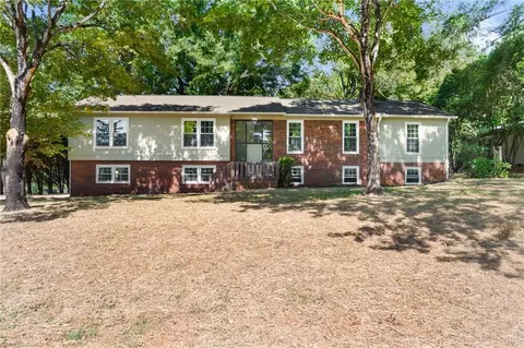 410 Drumheller Rd, Clemmons, NC 27012