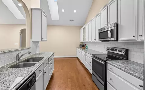 720 Carneros Cir, High Point, NC 27265 photo 16