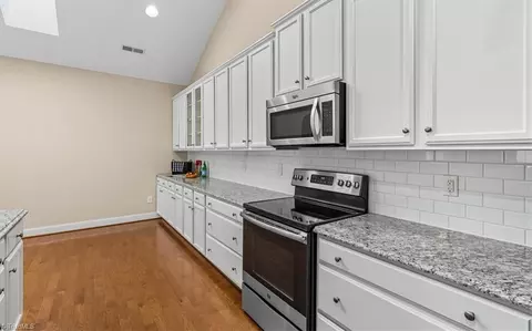 720 Carneros Cir, High Point, NC 27265 photo 14