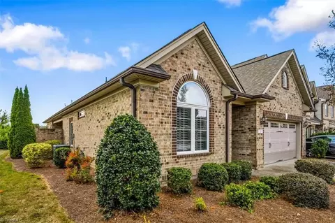 720 Carneros Cir, High Point, NC 27265 photo 3