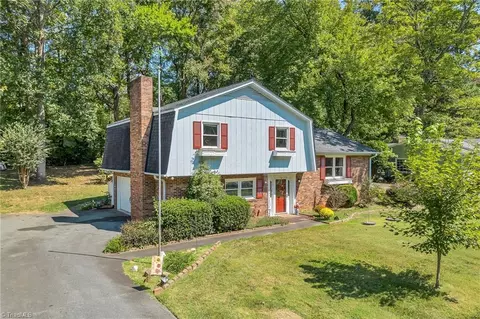 182 Woodburn Pl, Advance, NC 27006