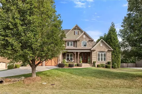 9035 Grove Pines Ln, Kernersville, NC 27284