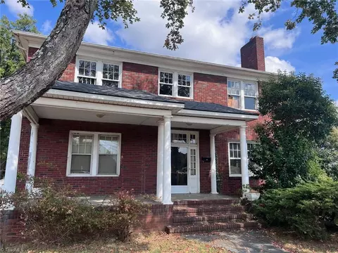 56 Fourth St E, Lexington, NC 27292