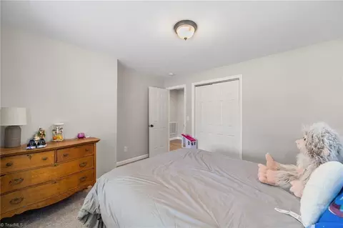 Bedroom - 2919 Ingleside Dr, High Point, NC 27265 photo 2 of 6