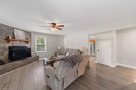 Living - 2919 Ingleside Dr, High Point, NC 27265 photo 1 of 3