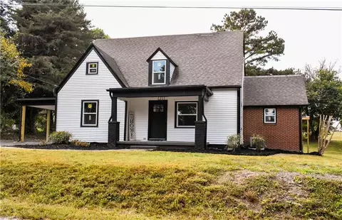 130 Greenway Dr, Mount Airy, NC 27030