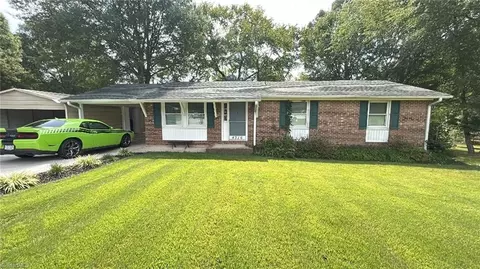 4316 Glenford Dr, Winston Salem, NC 27107