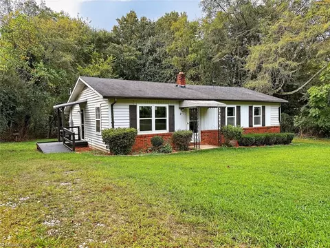 2422 Abernathy Ave, Statesville, NC 28625