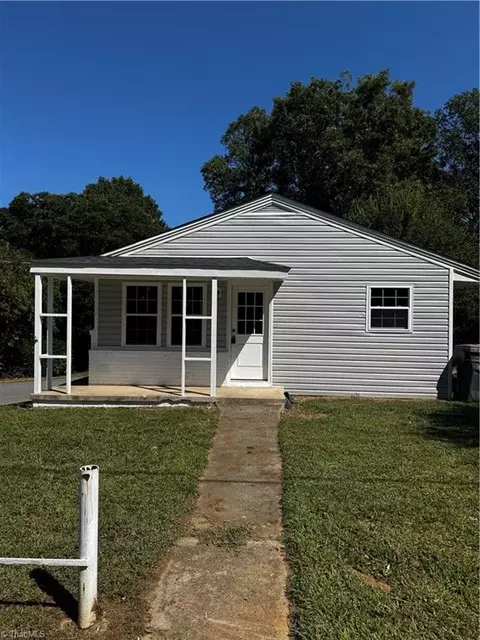 101 Branch St S, Reidsville, NC 27320