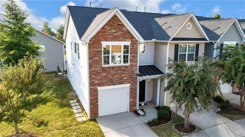 2382 Hartfield Cir, Winston Salem, NC 27103