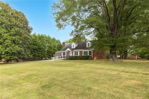 2282 Price Rd, Eden, NC 27288