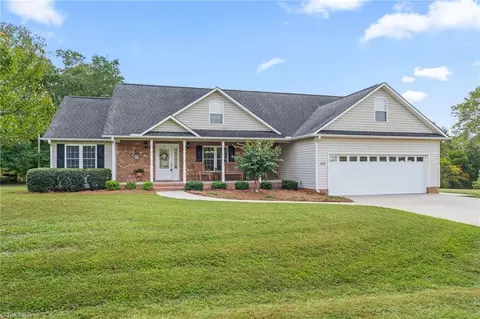 199 Morning Side Dr, Winston Salem, NC 27107