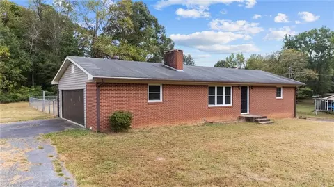 1080 Brookhaven Rd, Walnut Cove, NC 27052