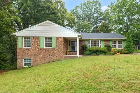 2803 Watauga Dr, Greensboro, NC 27408