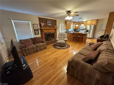 Living - 112 Pilot View Dr, King, NC 27021 photo 1 of 4