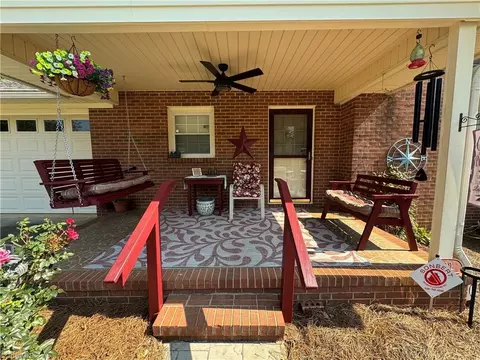 Exterior - 112 Pilot View Dr, King, NC 27021 photo 7 of 28
