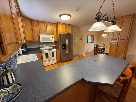 Kitchen - 112 Pilot View Dr, King, NC 27021 photo 3 of 4