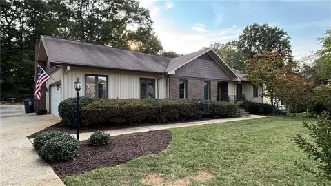 3407 Deep Green Dr, Greensboro, NC 27410