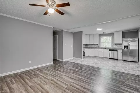 Living - 4124 Skyview Ct, Trinity, NC 27370 photo 4 of 4
