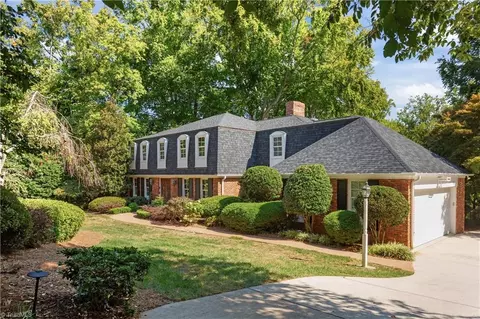 40 E Kemp Rd, Greensboro, NC 27410