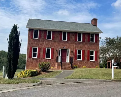 3705 Redwing Ct, Winston Salem, NC 27106