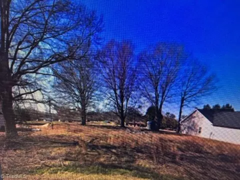 1816 Tall Pines Rd, Lexington, NC 27295