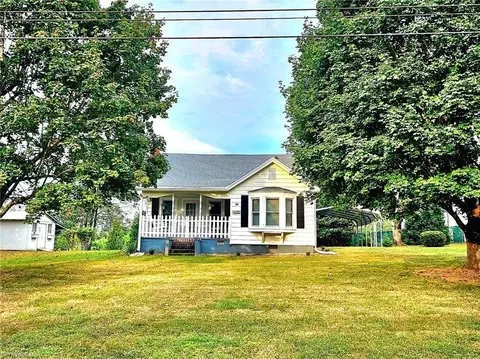 6595 Westfield Rd, Westfield, NC 27053