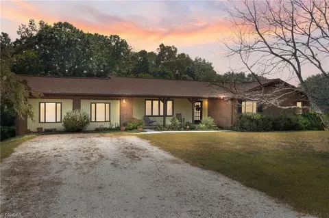 3740 Worrell Dr, Tobaccoville, NC 27050