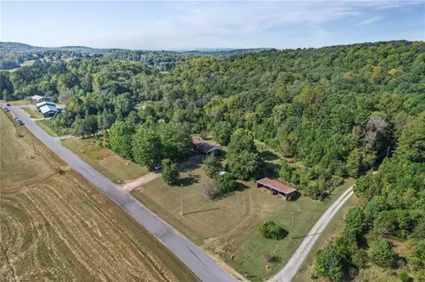 2318 Doul Mountain Rd, Asheboro, NC 27205