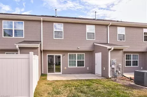 Exterior - 3906 Copperfield Ct, High Point, NC 27265 photo 6 of 7
