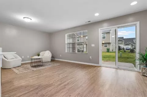 Living - 3906 Copperfield Ct, High Point, NC 27265 photo 4 of 4