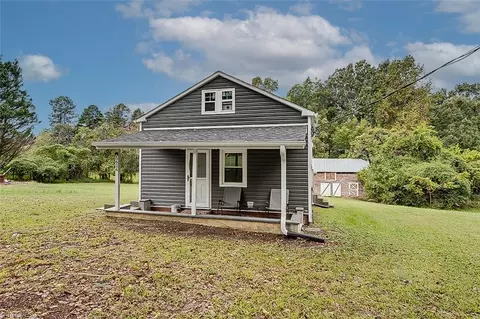 5626 Calais Dr, Pleasant Garden, NC 27313