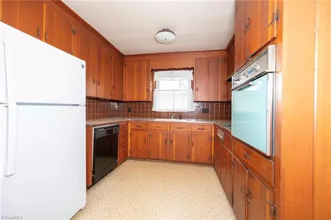 1314 Ebert St, Winston Salem, NC 27103 photo 12