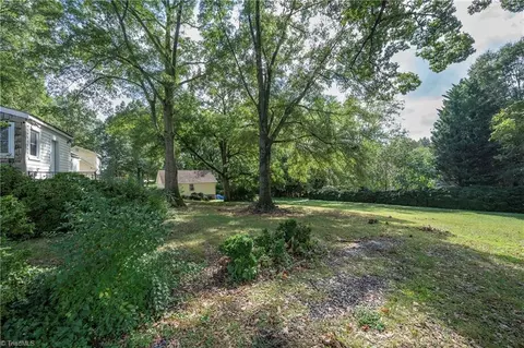 1314 Ebert St, Winston Salem, NC 27103 photo 9