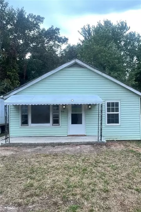 916 Asheboro St, High Point, NC 27260
