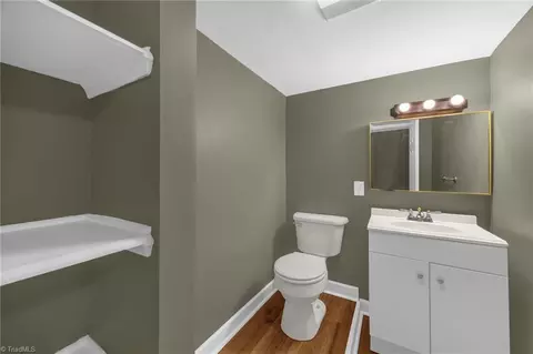 Bath - 3151 Broadview Dr, Pfafftown, NC 27040 photo 4 of 4